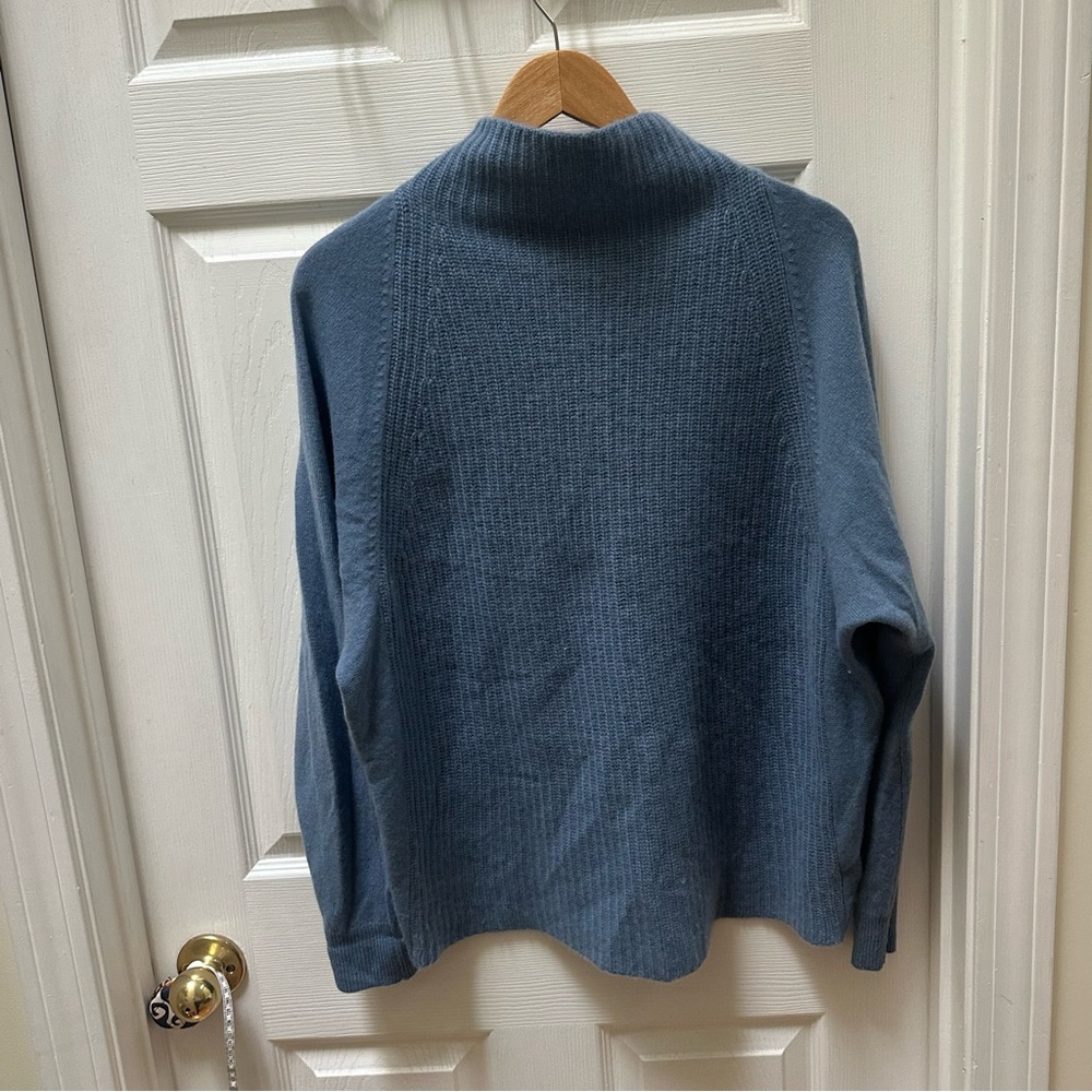 Tahari Cashmere ribbed Turtleneck Sweater Slate Blue L Large